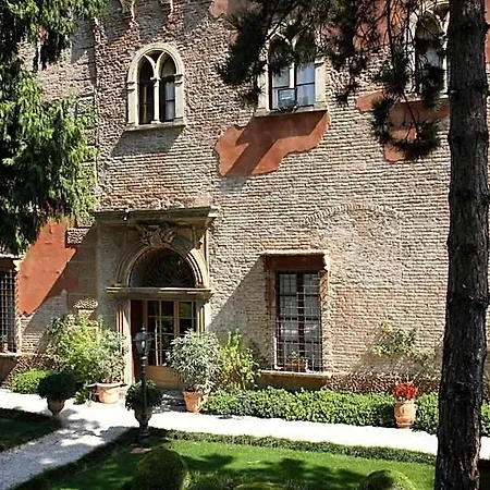 فندق Relais Castello