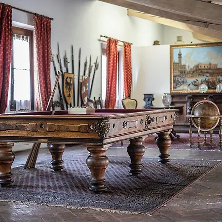 Relais Castello Hotel 4*