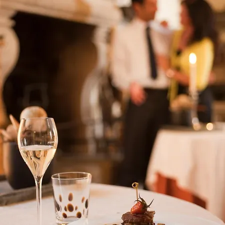 Relais Castello Hotel 4*