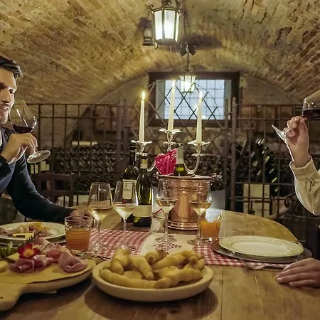 Relais Castello Отель